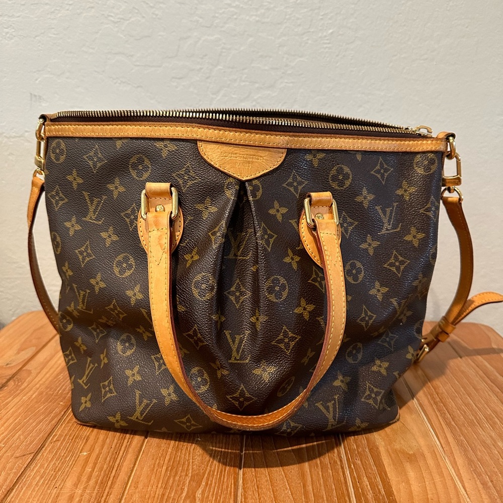 Louis Vuitton Purse